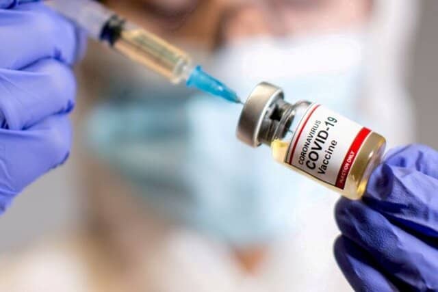 واکسیناسیون بیش از ۶۰درصد ایرانیان علیه کرونا / آمار ۴۵ درصدی رعایت‌ پروتکل‌ها در کشور